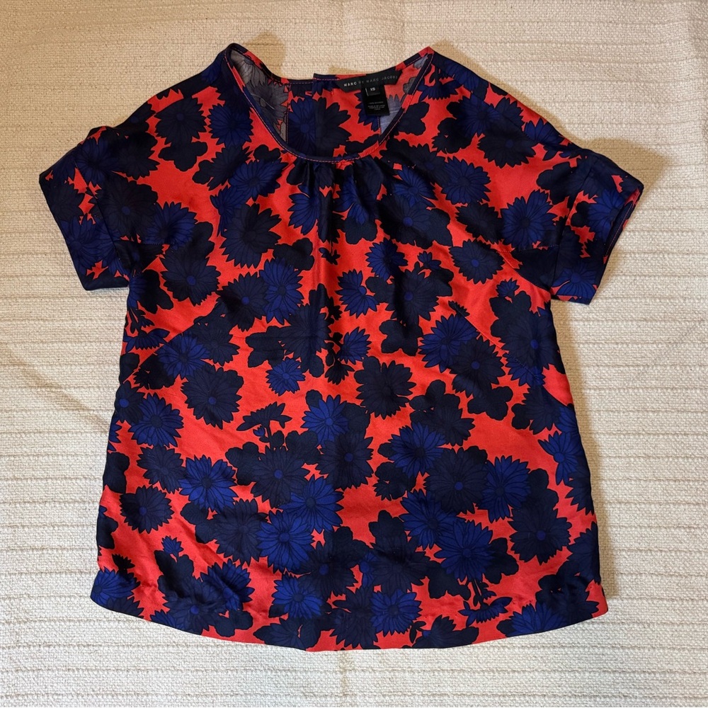 Marc by Marc Jacob’s 100% Silk Short Sleeve Blouse size XS